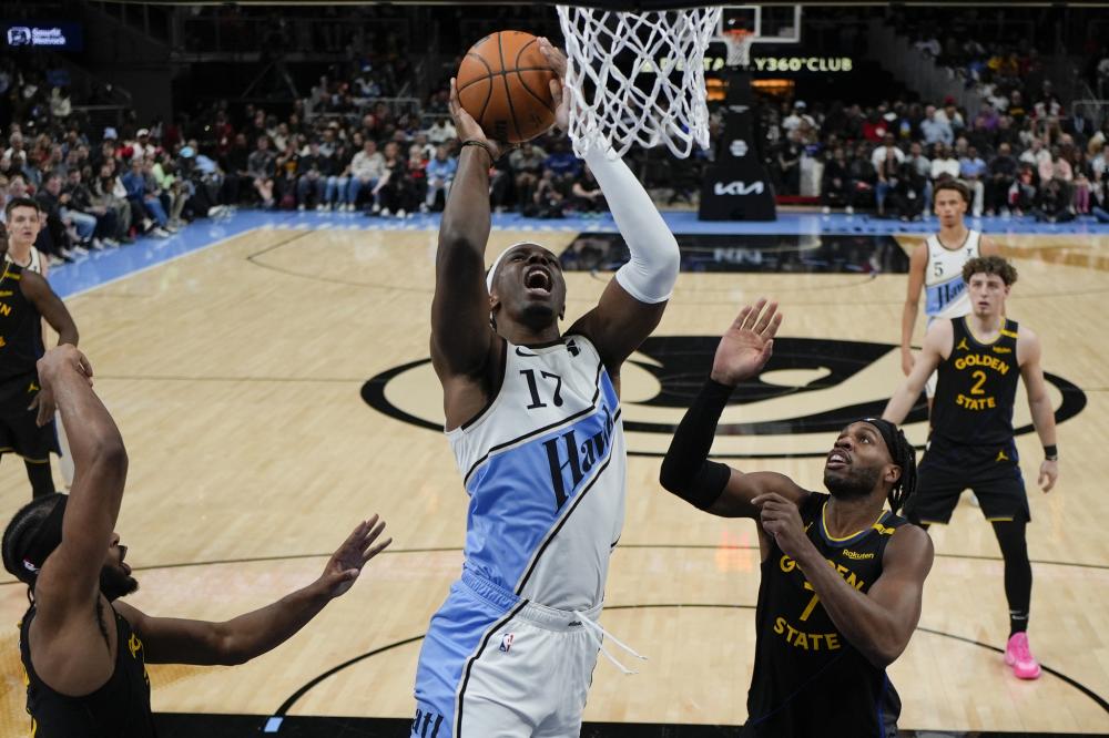 官方：傅明、马济等人组成的裁判组将执法日本vs加纳